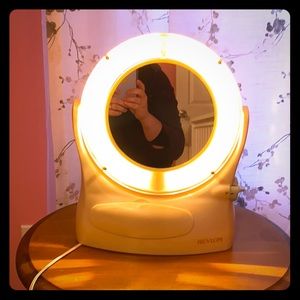 Revlon dual side lighted makeup mirror